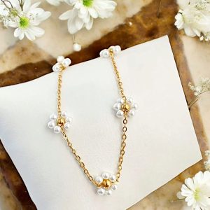 Pulseira Pérolas em Flores