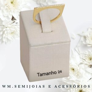 Anel com cravação em microzircônias Banho Ouro Tamanho