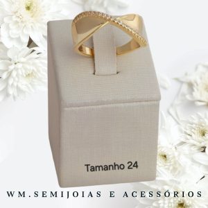 Anel "X" com cravação em microzircônias Banho Ouro Tamanho