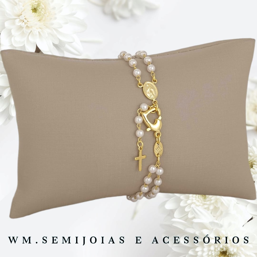 Pulseira religiosa dupla com fecho boia corações pérolas em Banho Ouro = PU-00216