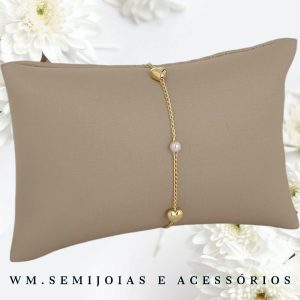 Pulseira delicada corações e pérola em Banho Ouro = PU-00218